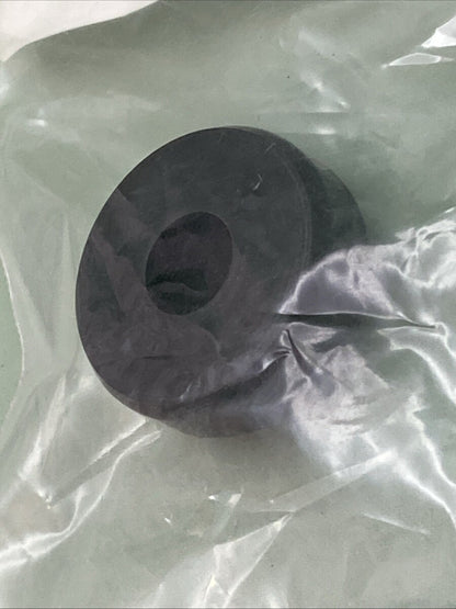 QTY 2 NEW GENUINE ARCTIC H656140 BUSHING, SWAY BAR, 7/16
