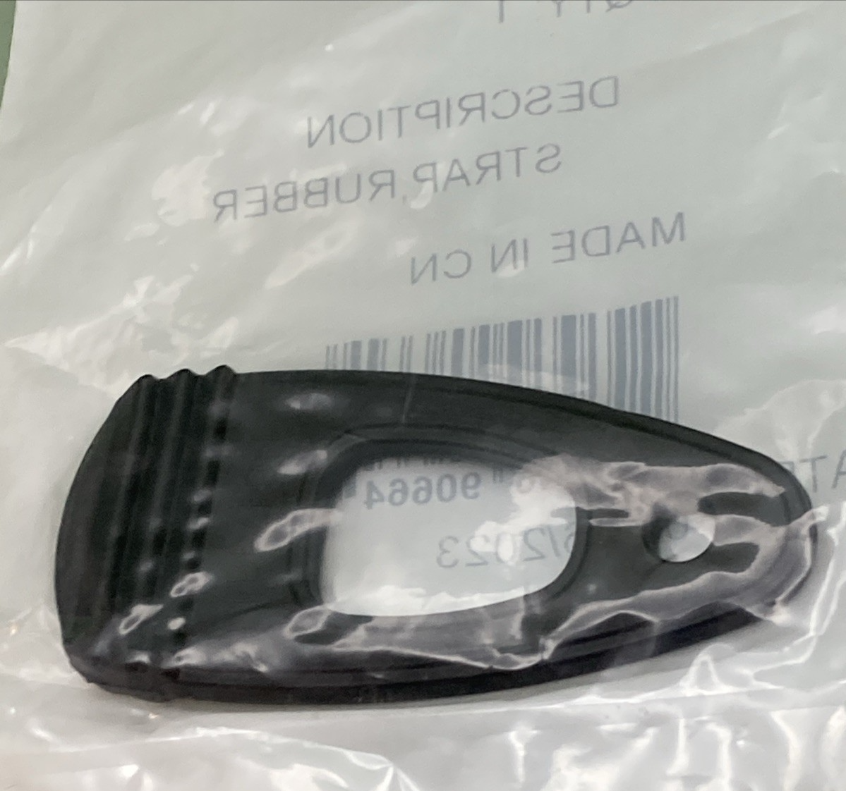NEW GENUINE ARCTIC H647484 STRAP, RUBBER