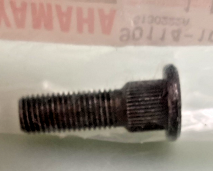 QTY 2 NEW GENUINE YAMAHA 90114-10009 REAR WHEEL BOLT SERRATION