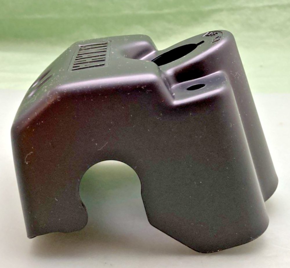 NEW GENUINE YAMAHA 2GU-26124-02 SCREW ROUND HEAD