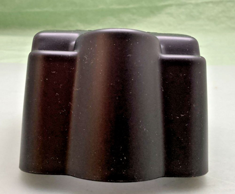 NEW GENUINE YAMAHA 2GU-26124-02 SCREW ROUND HEAD