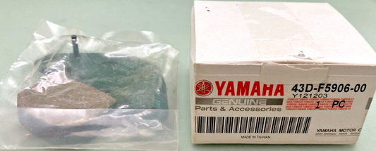 NEW GENUINE YAMAHA 43D-F5906-00 REAR BRAKE CALIPER PAD LINING