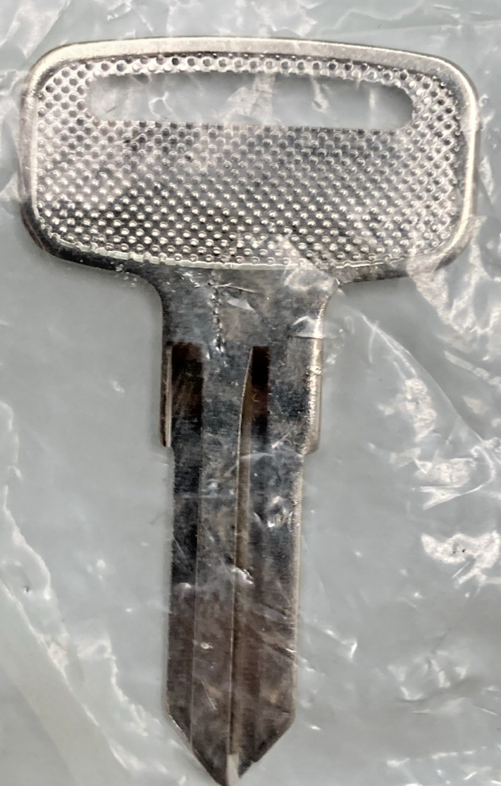 NEW GENUINE POLARIS 4010278 BLANK KEY (MODELS 20/21/67/68)