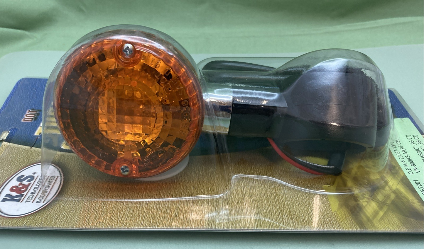 NEW GENUINE K&S 225-2201 DOT APPROVED TURN SIGNAL