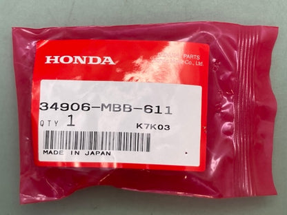 QTY 2 Honda 34906-MBB-611 BULB New Genuine