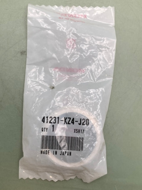 Honda 41231-KZ4-J20 RETAINER New Genuine