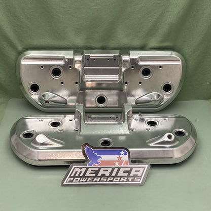 NEW GENUINE TRIUMPH T2083001 Rocket III Floorboard Set Left, Right