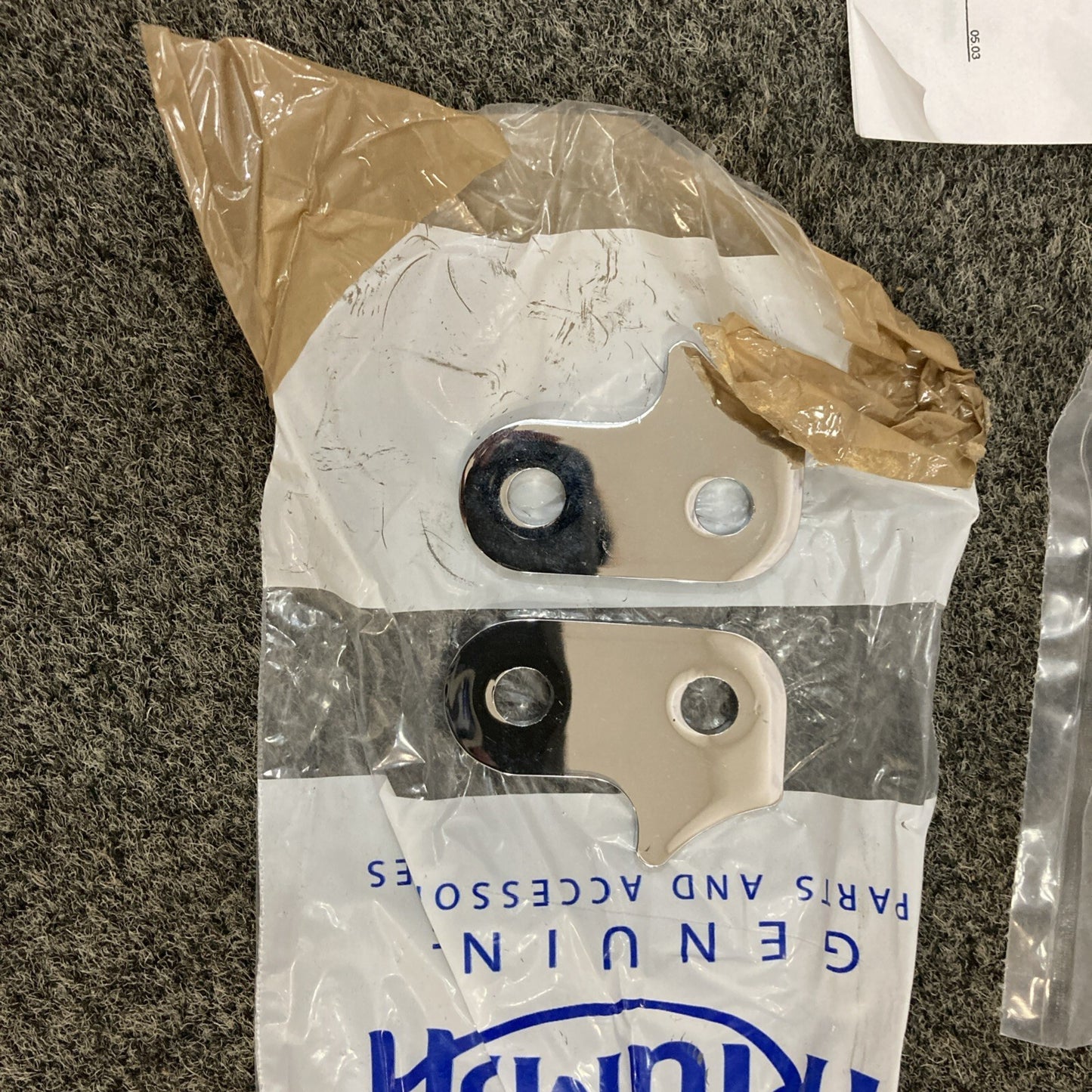 NEW GENUINE TRIUMPH A9901058 Screen Kit