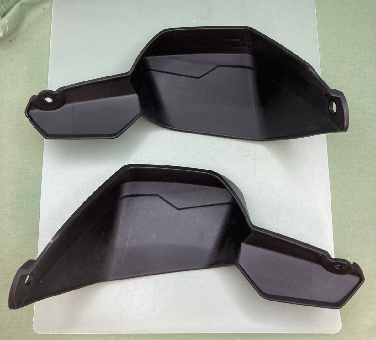 GENUINE TRIUMPH T2308081 T2308082 Hand Guard Moulding, LH & RH