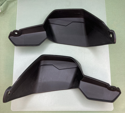 GENUINE TRIUMPH T2308081 T2308082 Hand Guard Moulding, LH & RH