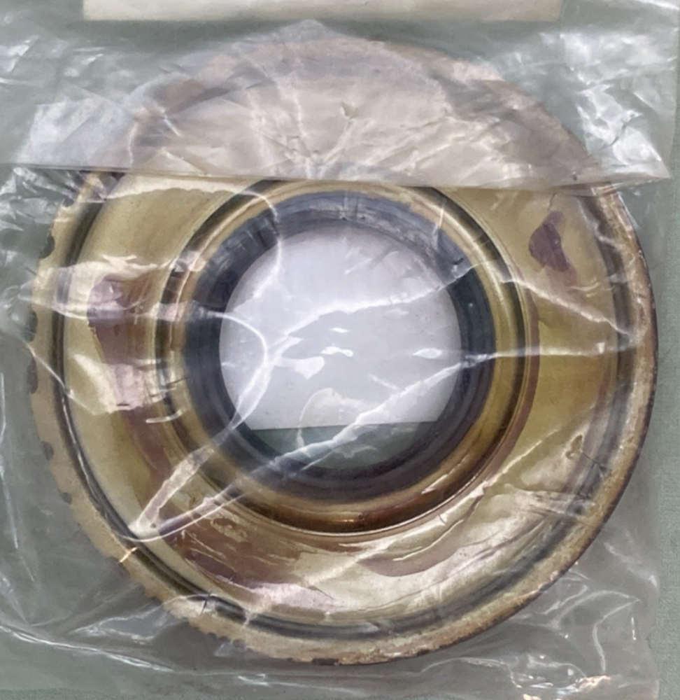 NEW REPLACES POLARIS 3240042 CRANK SHAFT CASE OIL SEAL