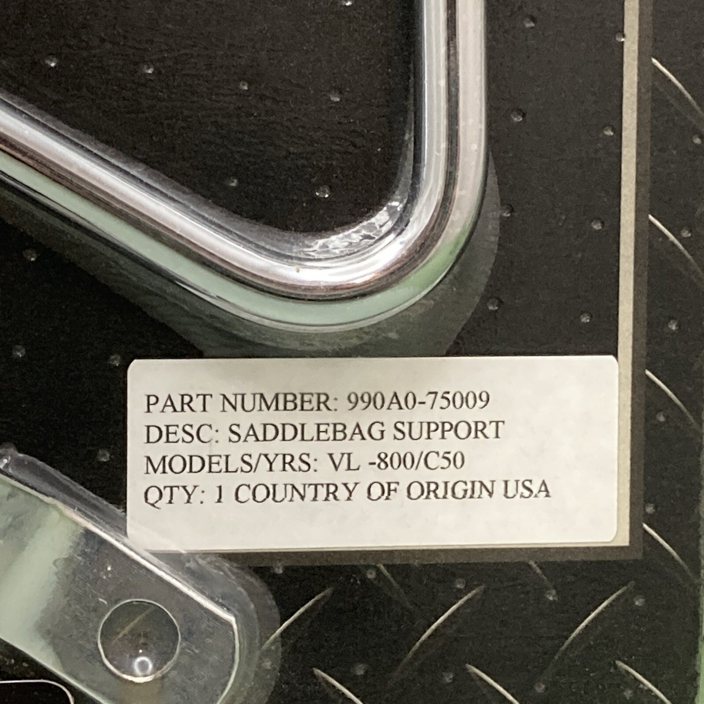 NEW GENUINE SUZUKI BOULEVARD 990A0-75009 Saddle Bag Support