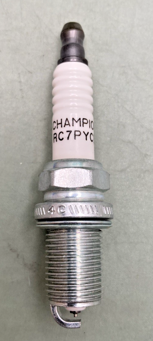 QTY 2 NEW GENUINE CHAMPION 3068 PLATINUM POWER RC7PYCB SPARK PLUG