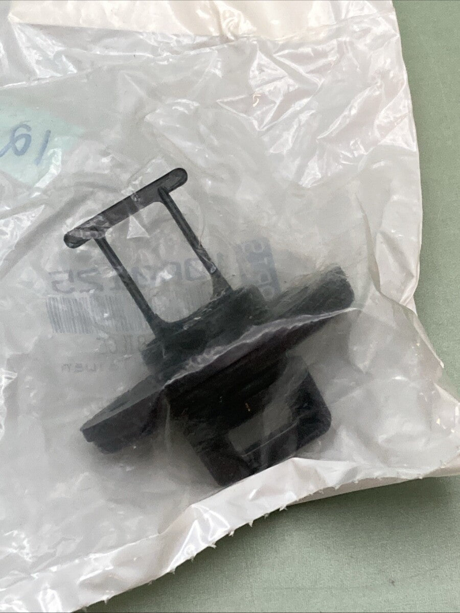 NEW GENUINE POLARIS 1060125 ASM., PLUG, BILGE