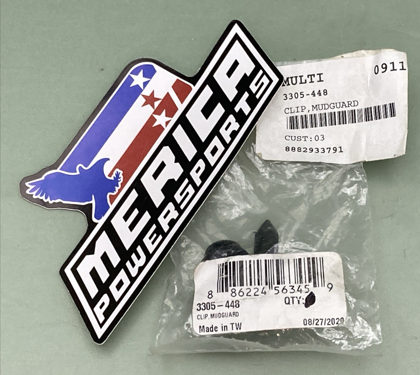 QTY 2 NEW GENUINE ARCTIC CAT 3305-448 MUDGUARD CLIP