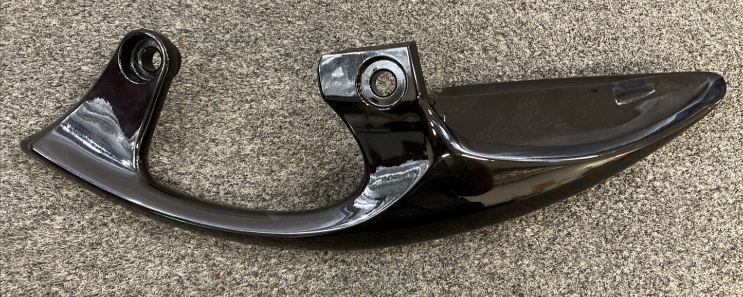 NEW GENUINE SUZUKI 46211-44H00-YVB Handle, Pillion, Rider, Rh, Black