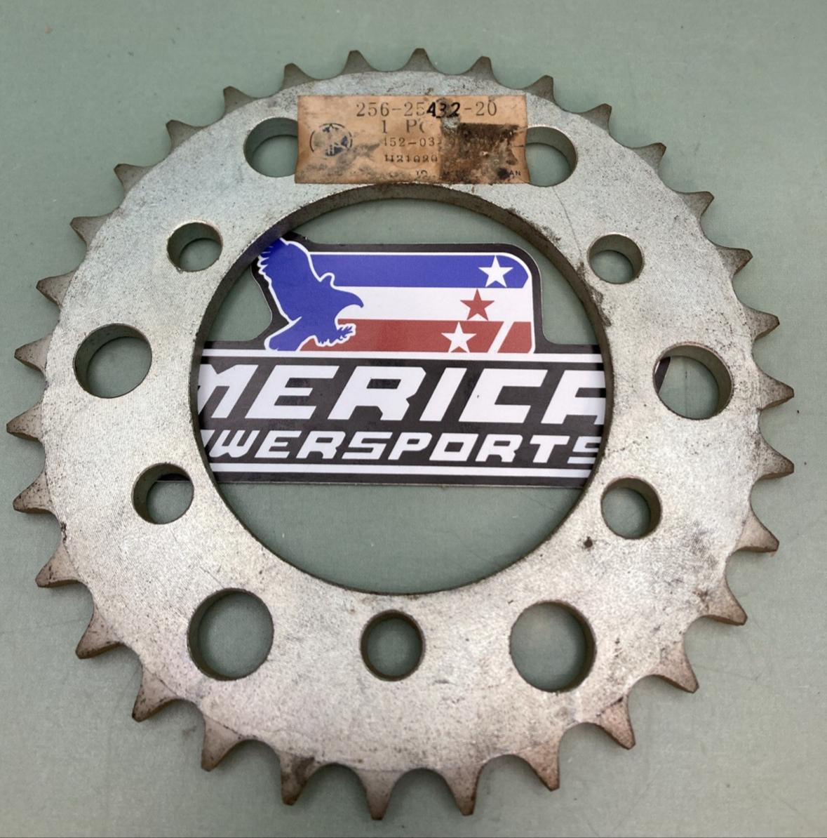 NEW GENUINE YAMAHA 256-25432-20 SPROCKET, DRVN 32T