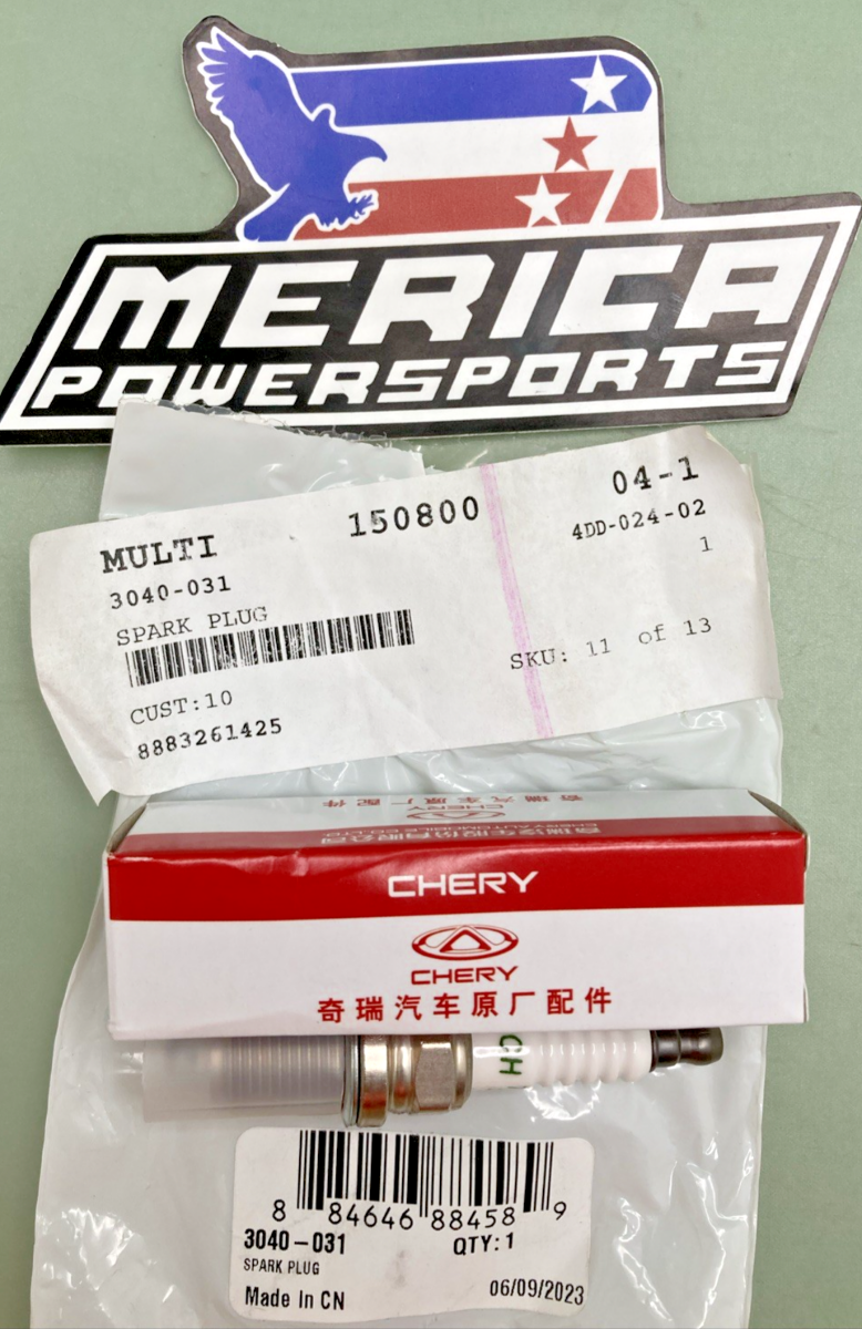 NEW GENUINE ARCTIC CAT 3040-031 Spark Plug