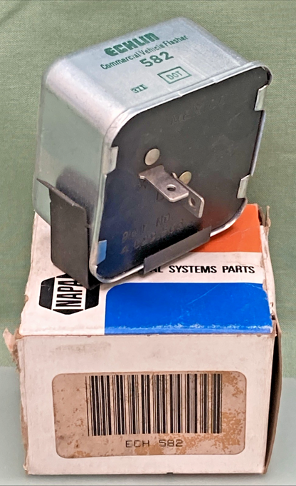 New Genuine Napa 582 Flasher