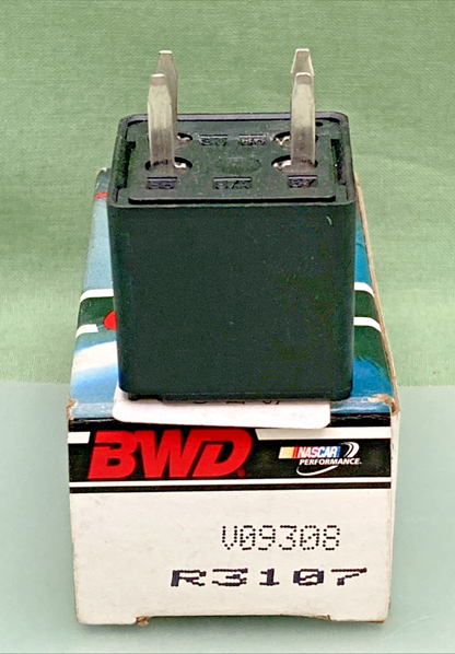 New Genuine BWD R3107 Headlight Relay