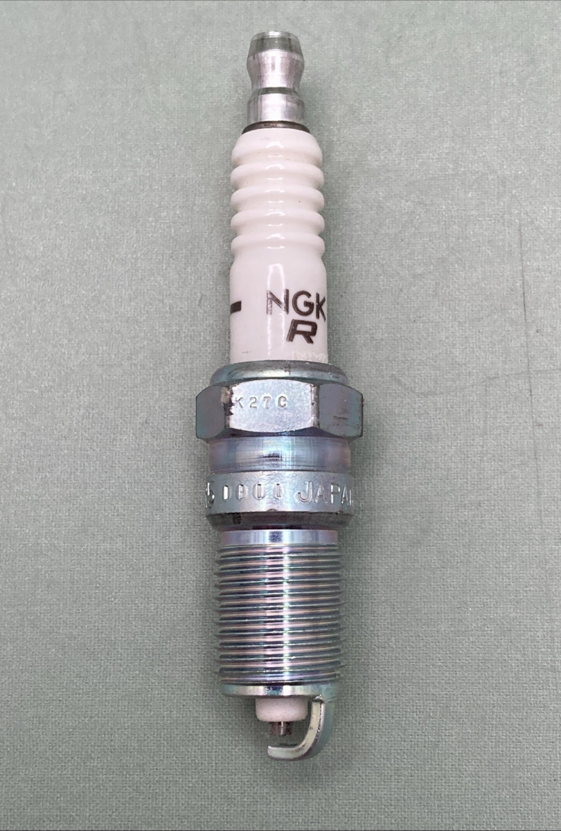 QTY 2 New Genuine NGK 2238 TR5 V-Power Spark Plug
