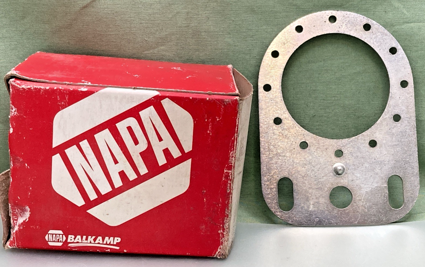 New Genuine Napa 701-1500 Bracket - Mounting / H