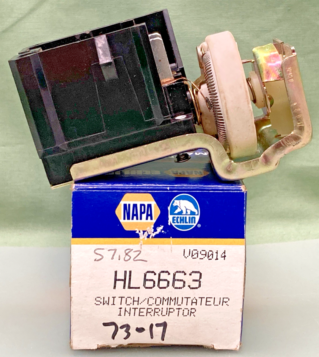 New Genuine Napa HL6663 Headlight Switch