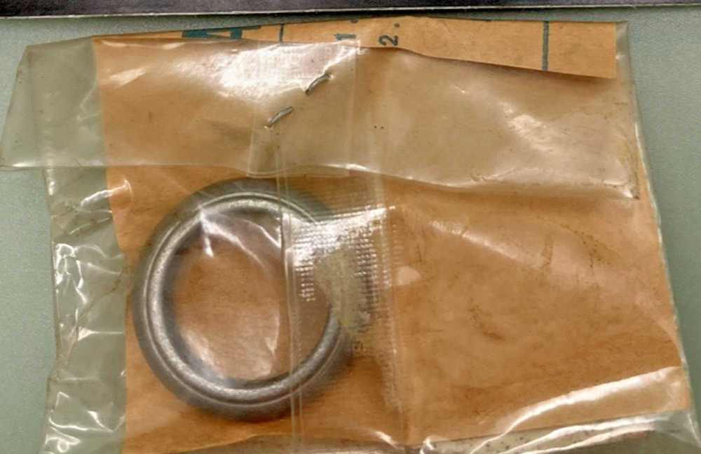 NEW GENUINE YAMAHA 24W-46129-00 Spacer, Expansion