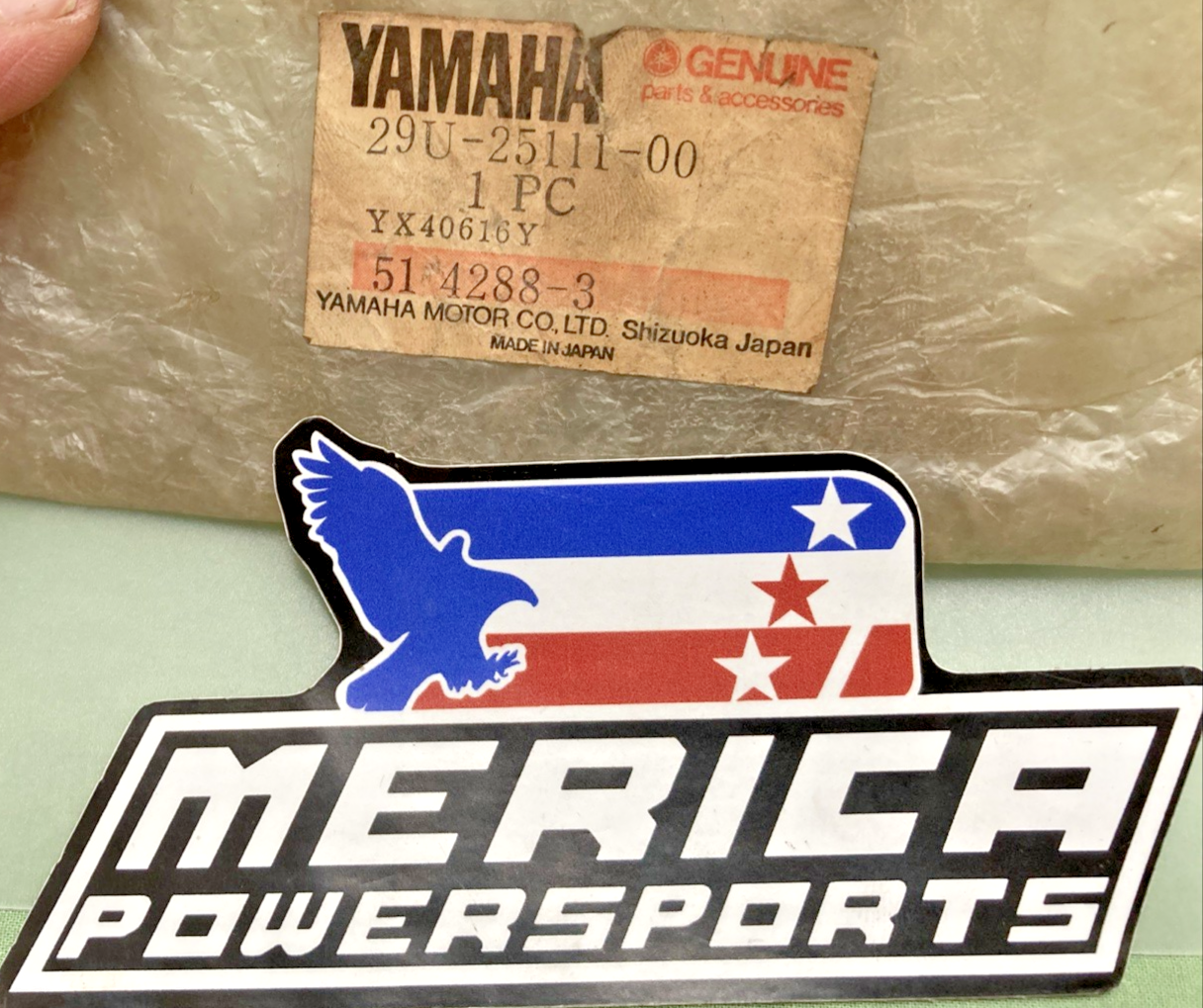 NEW GENUINE YAMAHA 29U-25111-00 Hub, Front