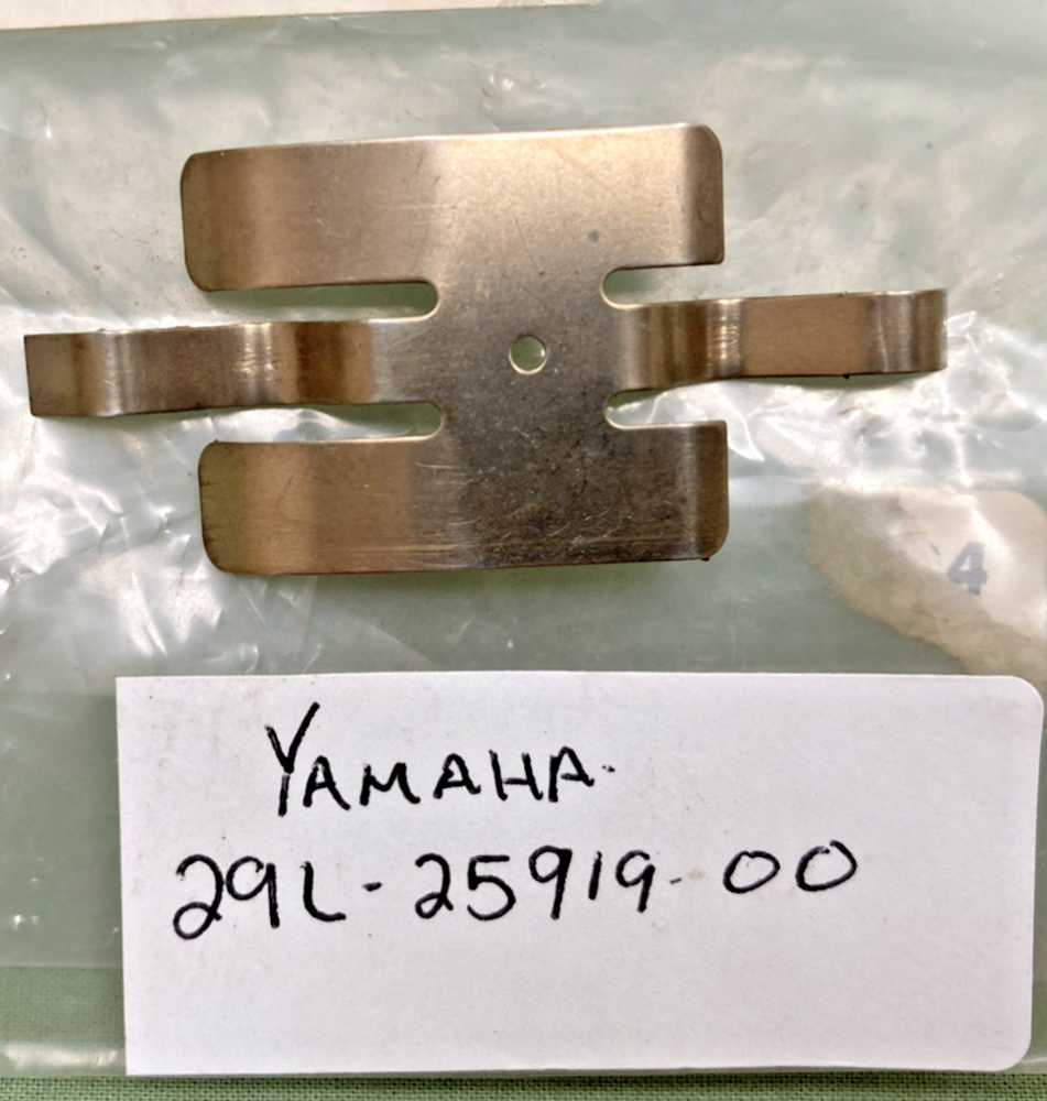 NEW REPLACES YAMAHA 29L-25919-00 Support, Pad