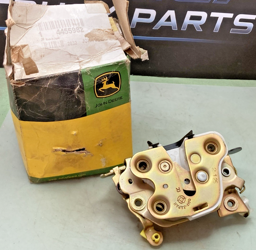 New Genuine John Deere 4455982 Lock
