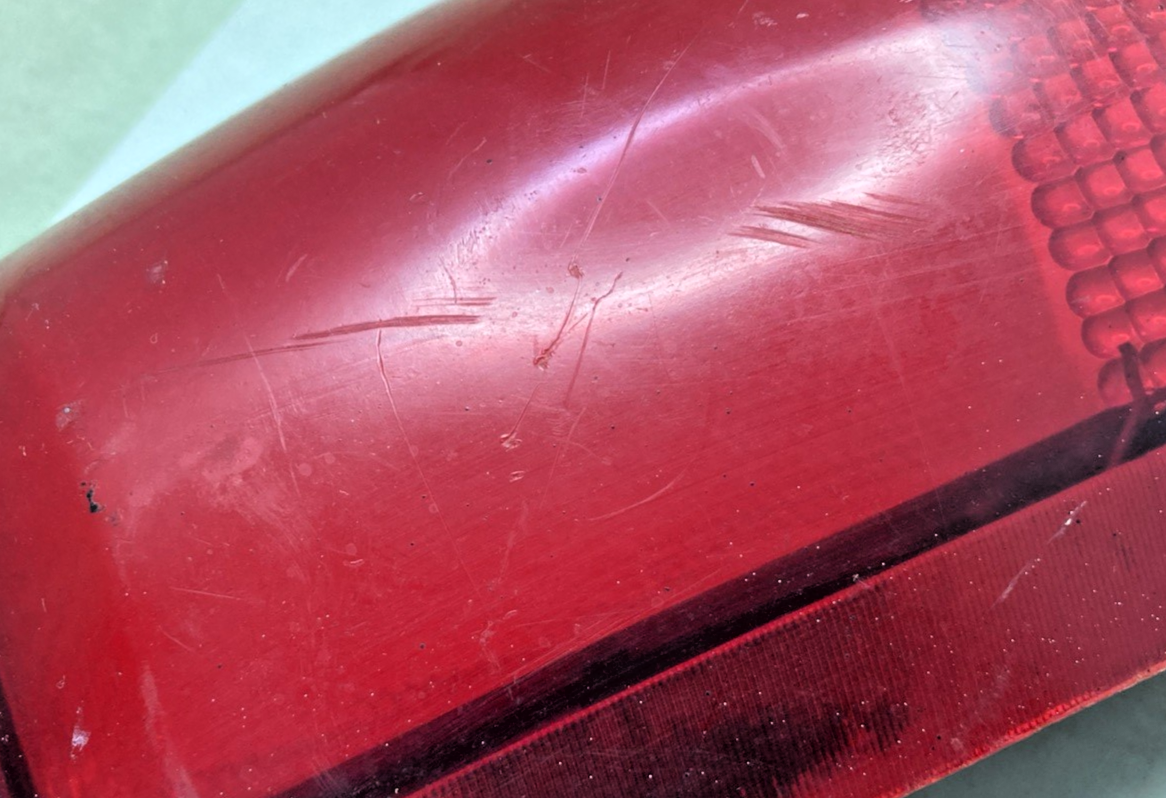 Genuine GM 16506350 Tail Light