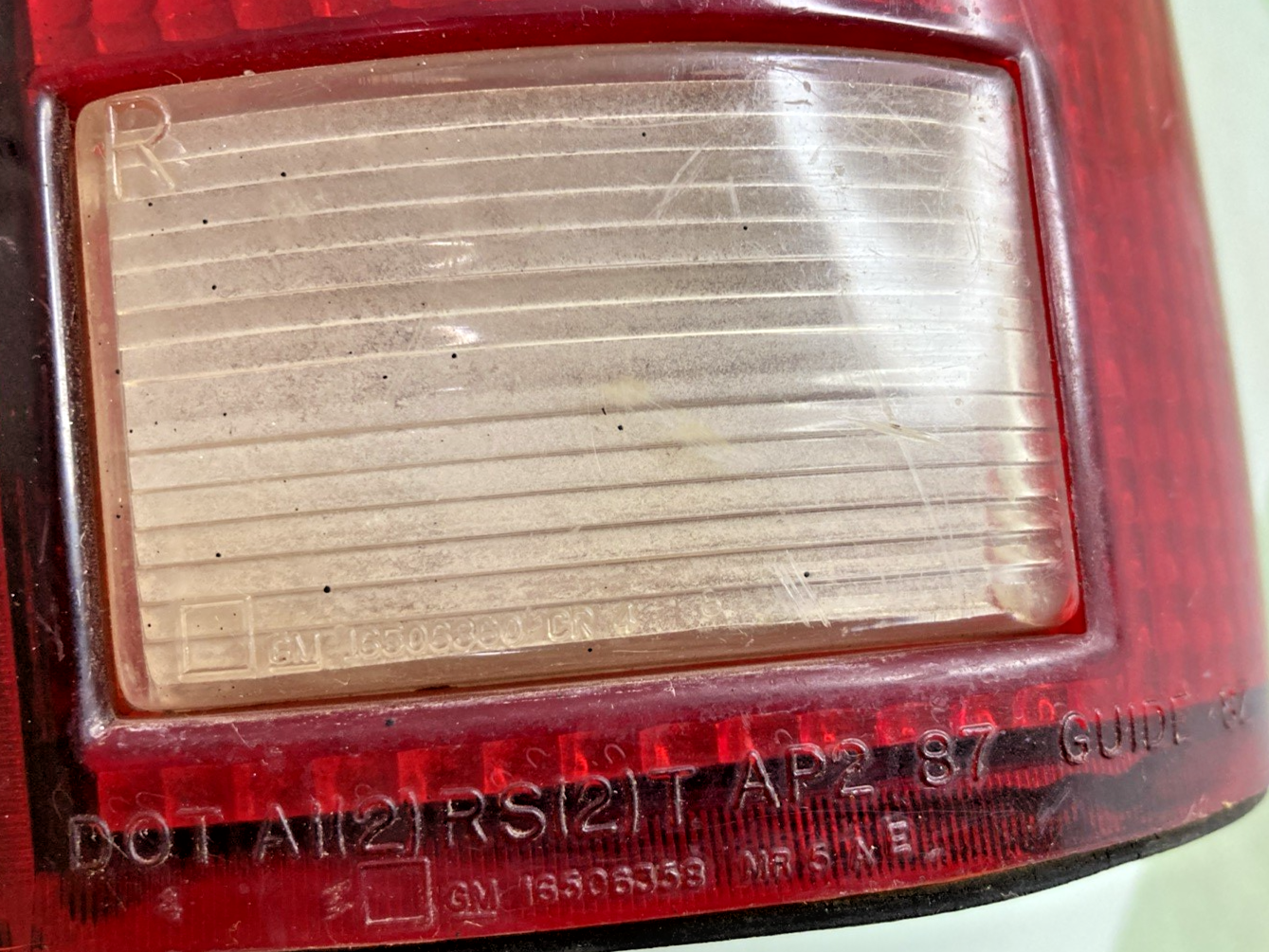 Genuine GM 16506350 Tail Light