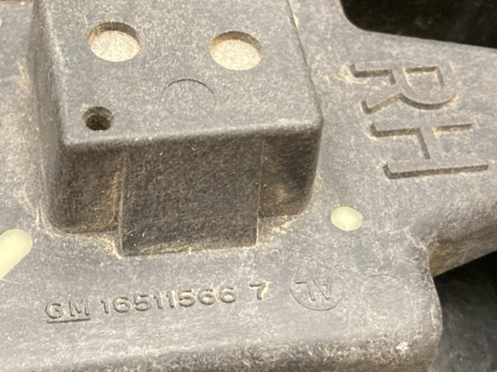 Genuine GM 16506350 Tail Light