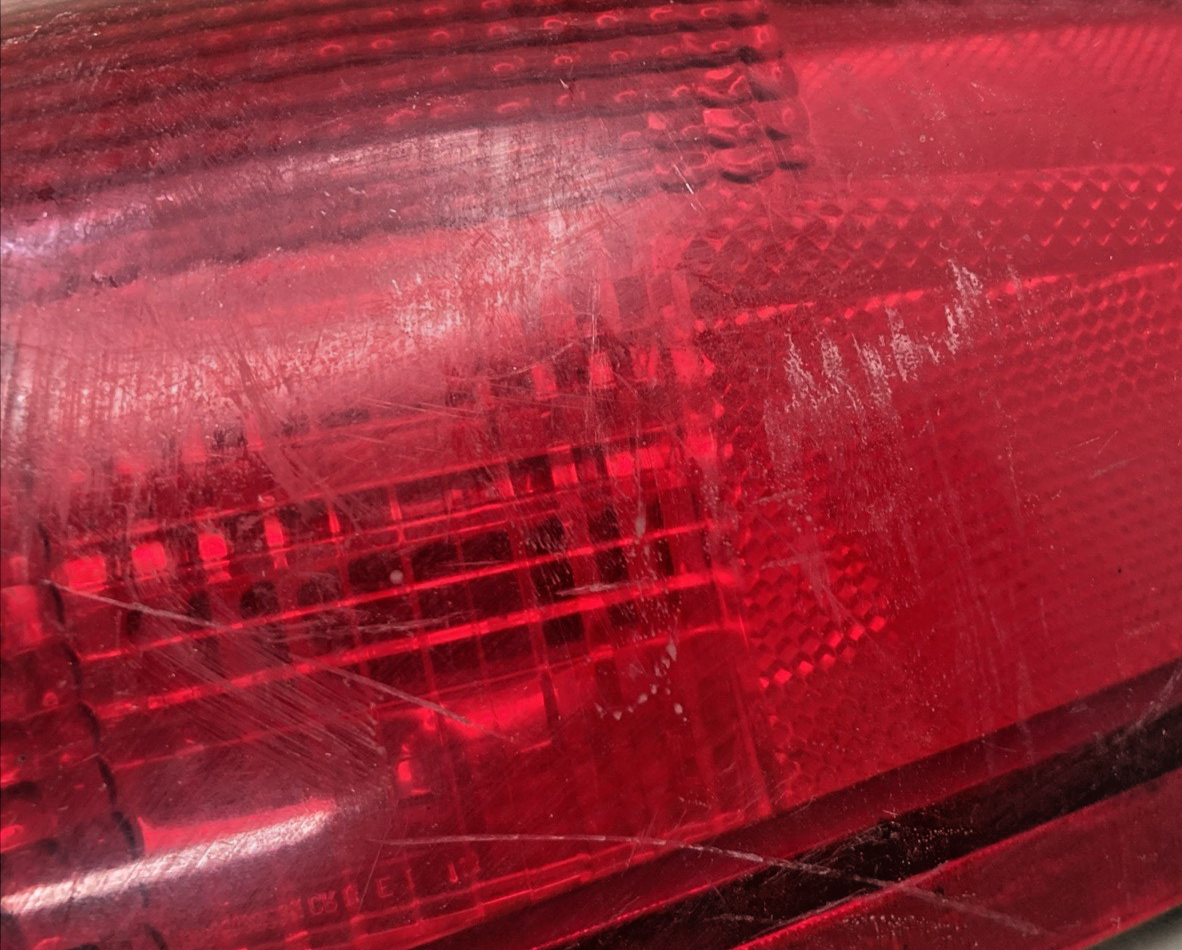Genuine GM 16506350 Right Tail Light