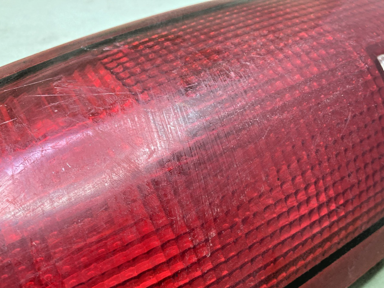 Genuine GM 16506350 Right Tail Light