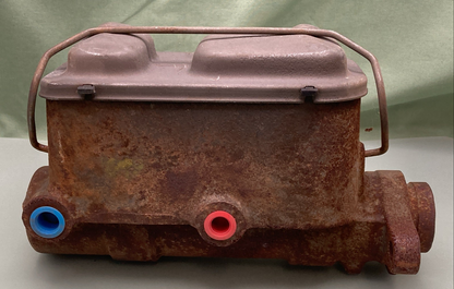 Genuine Napa 10-1584 Master Cylinder 29979C