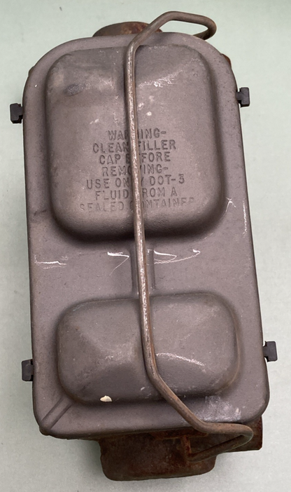 Genuine Napa 10-1584 Master Cylinder 29979C