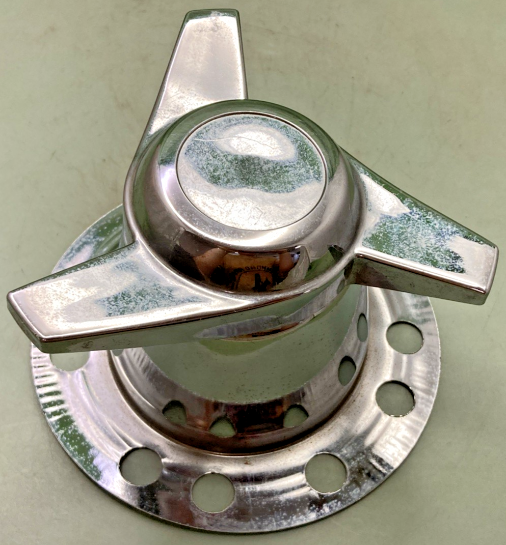 Gorilla 63516 Center Hub Cap 3 Bar Swept Wing Spinner w/Tower New Replaces