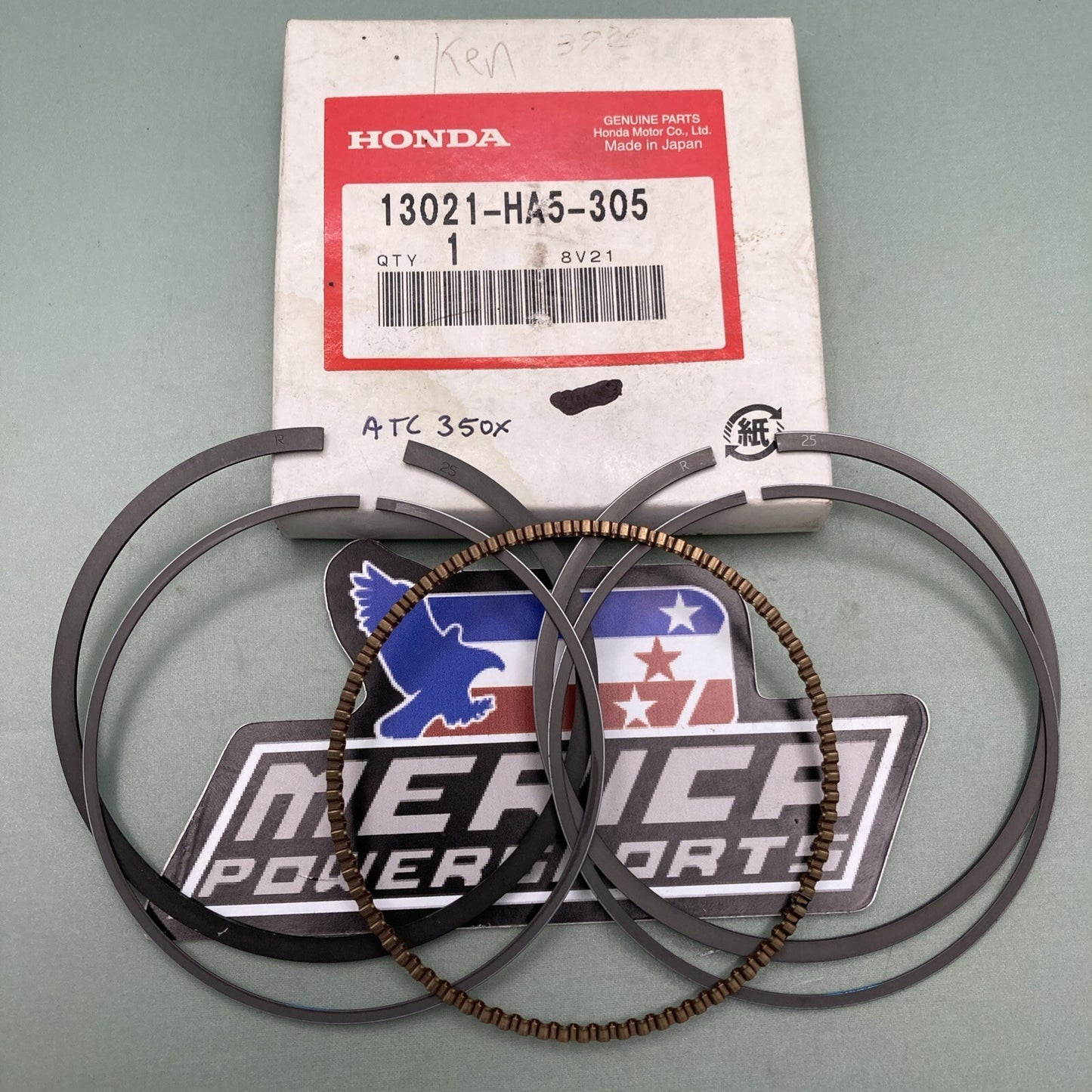 New Genuine Honda 13021-HA5-305 Piston Ring Set