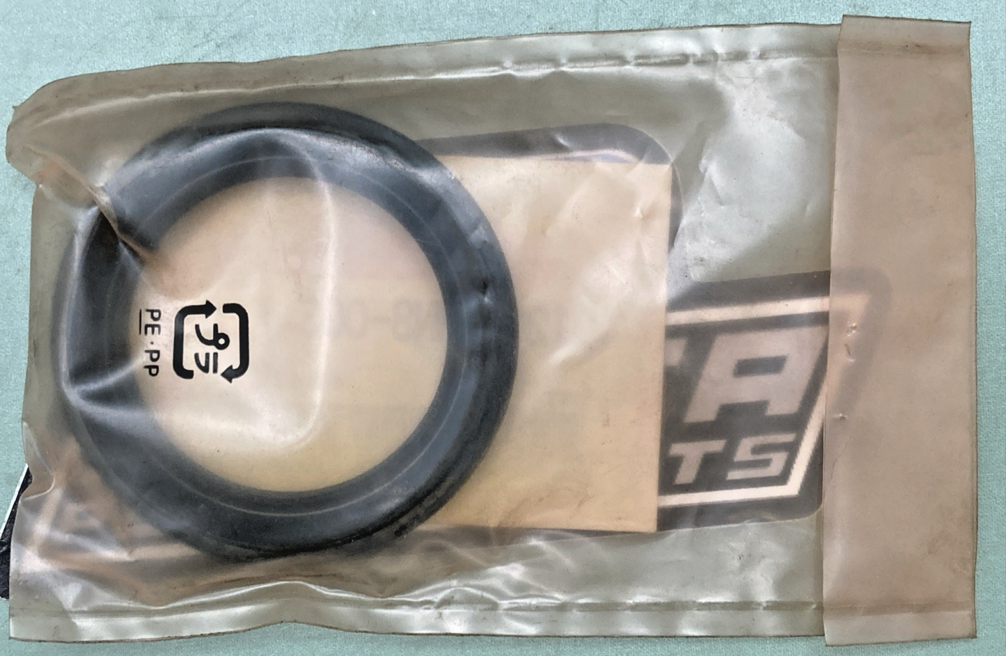 New Genuine Honda 91211-HN8-003 Seal
