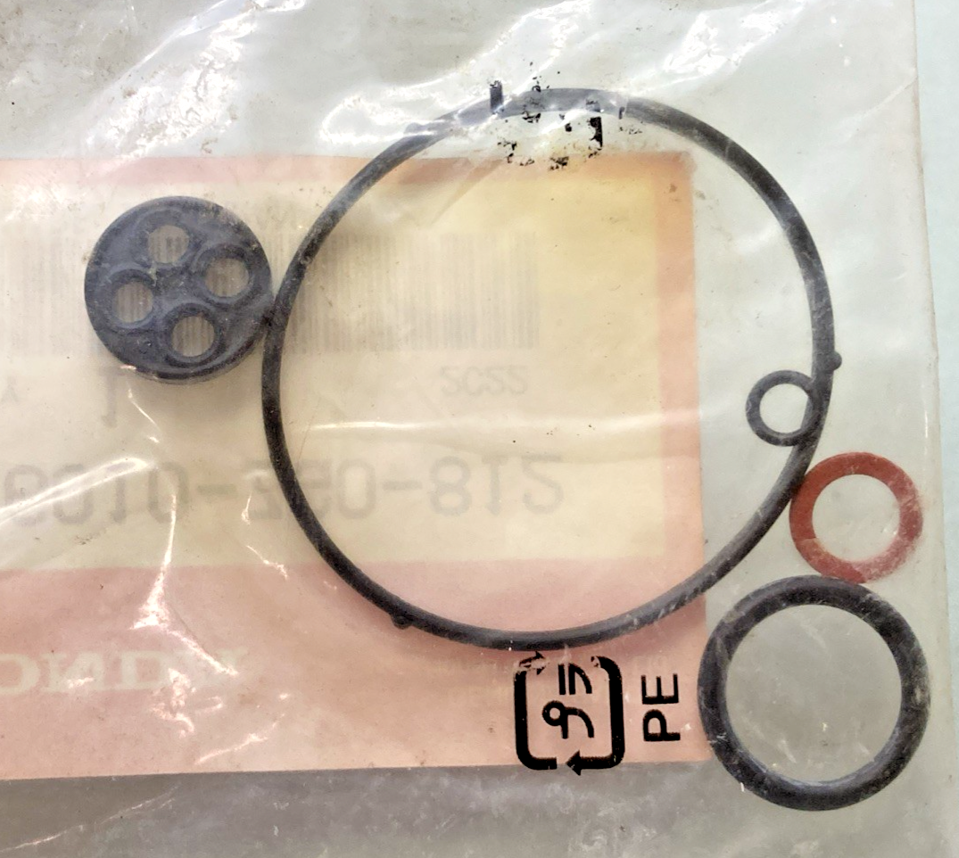 New Genuine Honda 16010-ZG0-812 Gasket Set