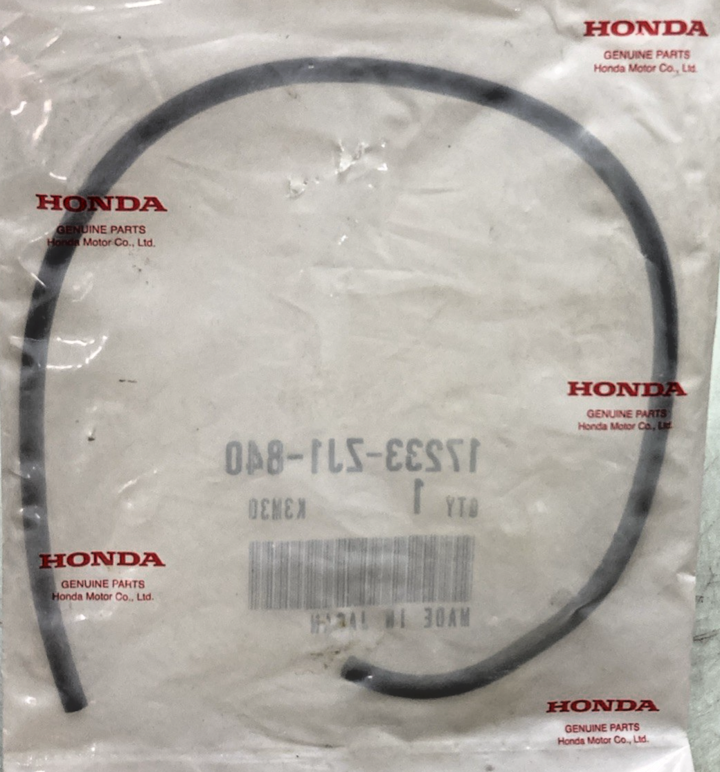 New Genuine Honda 17233-ZJ1-840 Seal