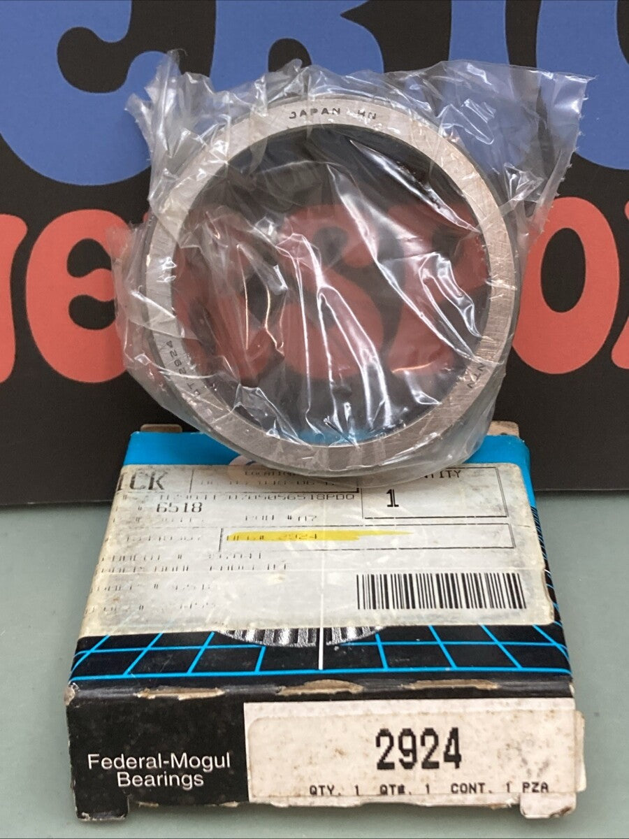 New Genuine Federal Mogul 2924 Taper Bearing Cup