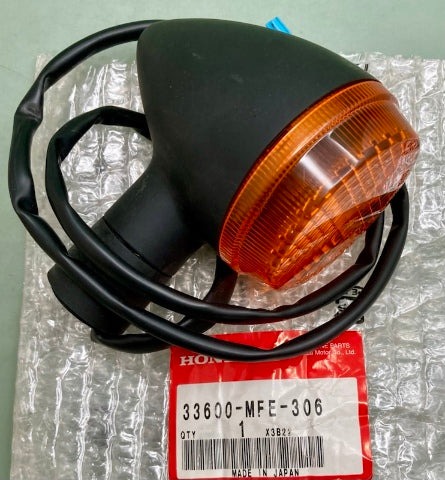 Honda 33600-MFE-306 Turn Signal Assembly R, Rr (12V, 21W), (Coo) New Genuine