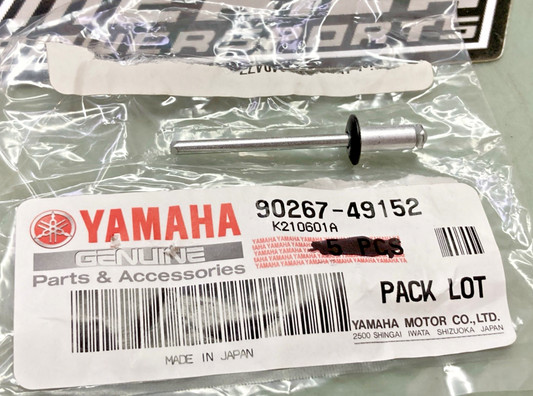 New Genuine Yamaha 90267-49152 Rivet Blind