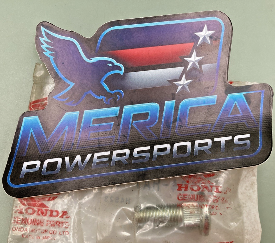 New Genuine Honda 90104-HA7-670 Bolt, Wheel, (10X28)