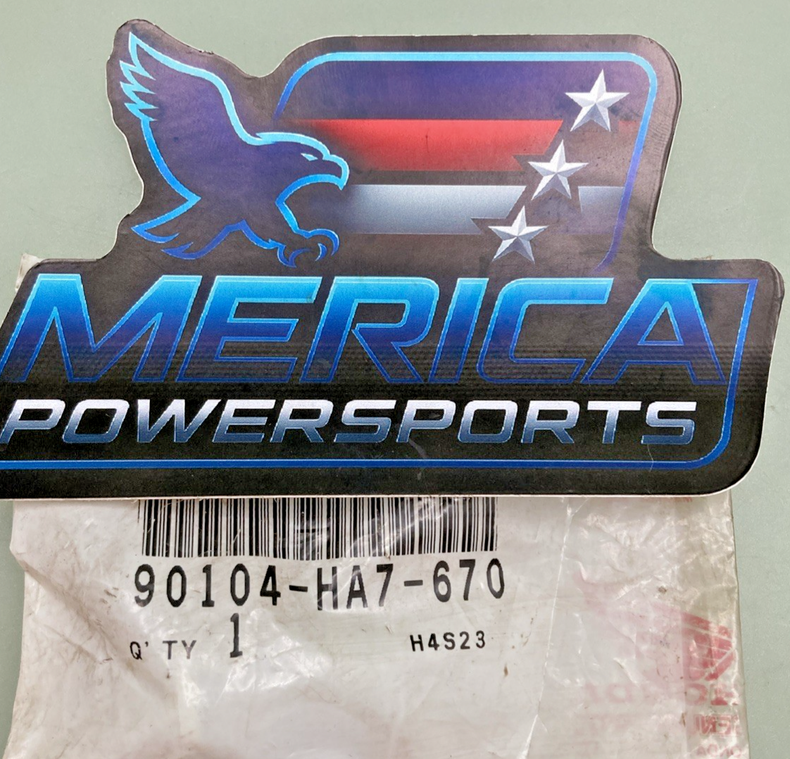 New Genuine Honda 90104-HA7-670 Bolt, Wheel, (10X28)