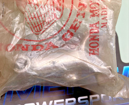 New Genuine Honda 53171-958-010 BRACKET, R. HANDLEBAR CONTROL LEVER