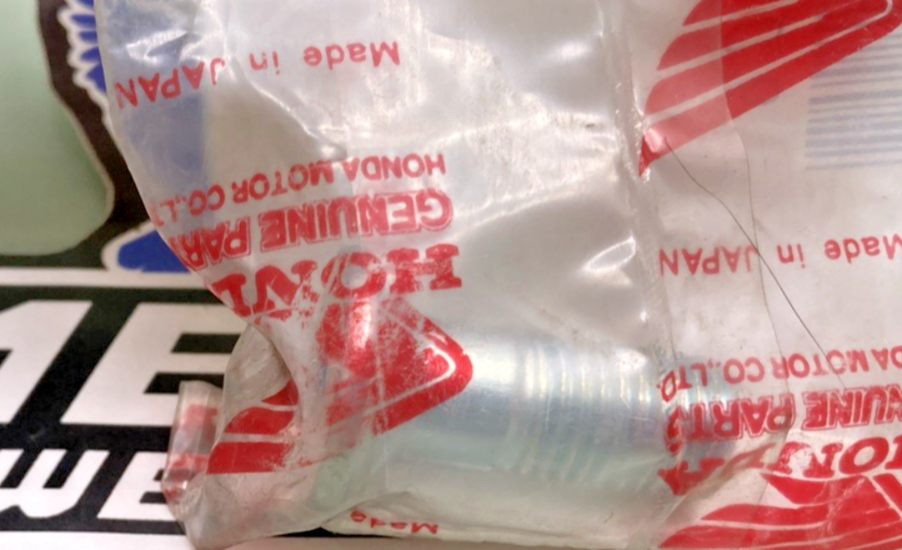 QTY 2 New Genuine Honda 90114-HA2-670 Bolt (10Mm), Replaces: 90114-HM3-A60